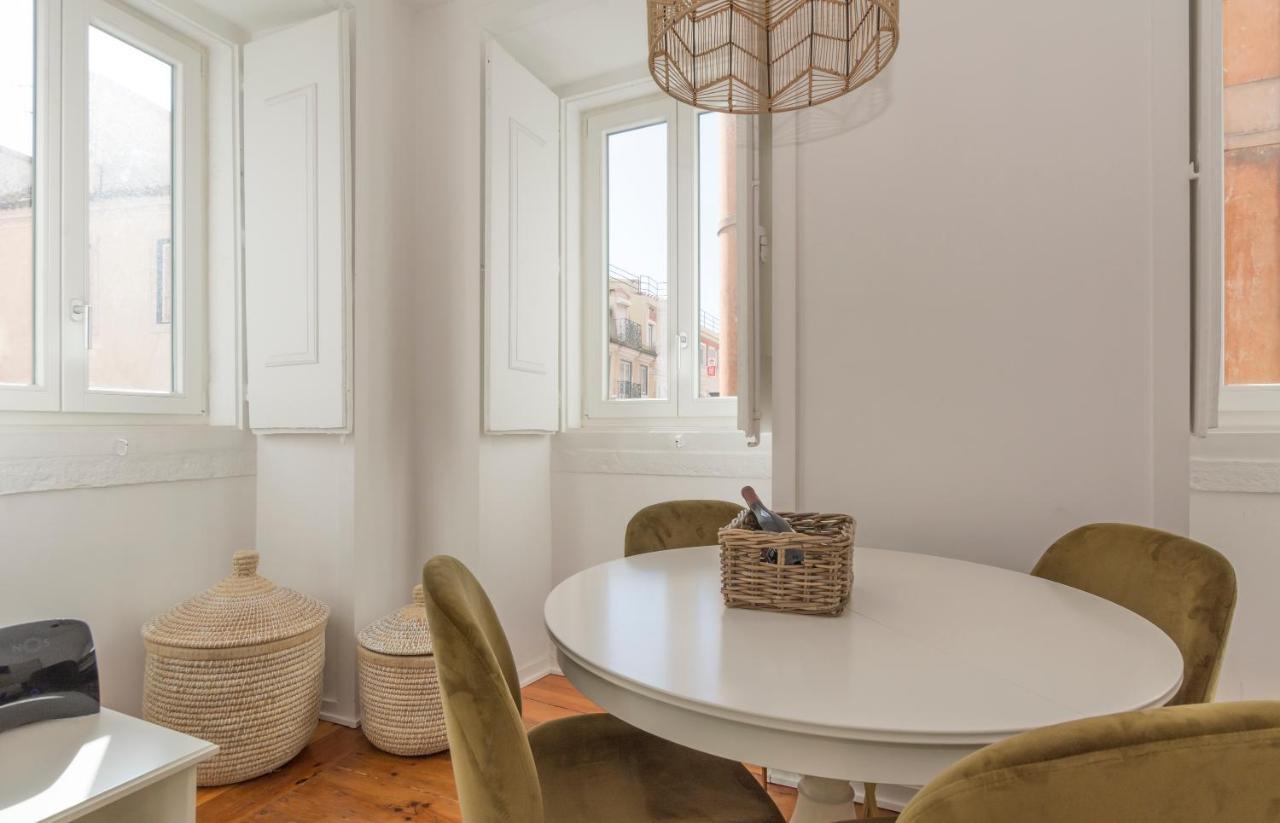 Апартаменти Live Like A Local @ Casa Da Esquina - Wifi & A/C Лісабон Екстер'єр фото